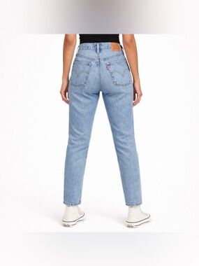 LEVIS 501 Premium Jeans Button Fly Women’s Size 27 x 28. B14